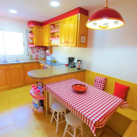 Vacances & Villas Lloret-Villa Dali *