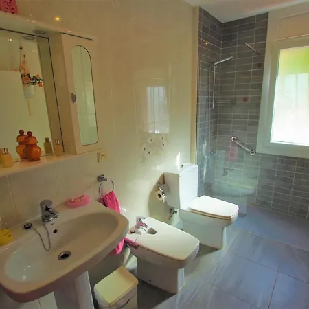 Villa Vacances & Villas Lloret-Villa Dali *