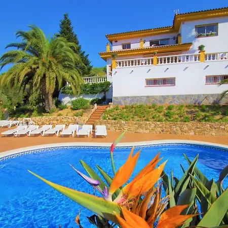 Villa Vacances & Villas Lloret-Villa Dali Lloret de Mar